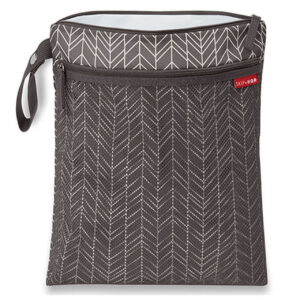 SKIP HOP   GRAB & GO   WET-DRY BAG   $29.70 VAT