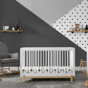 Delta Poppy 4-in-1 Convertible Crib Bianca White/ Natural VAT $577.50